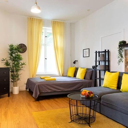 Shabby Chic Plus Self Checkin And Free Street Parking 베를린 외부 사진