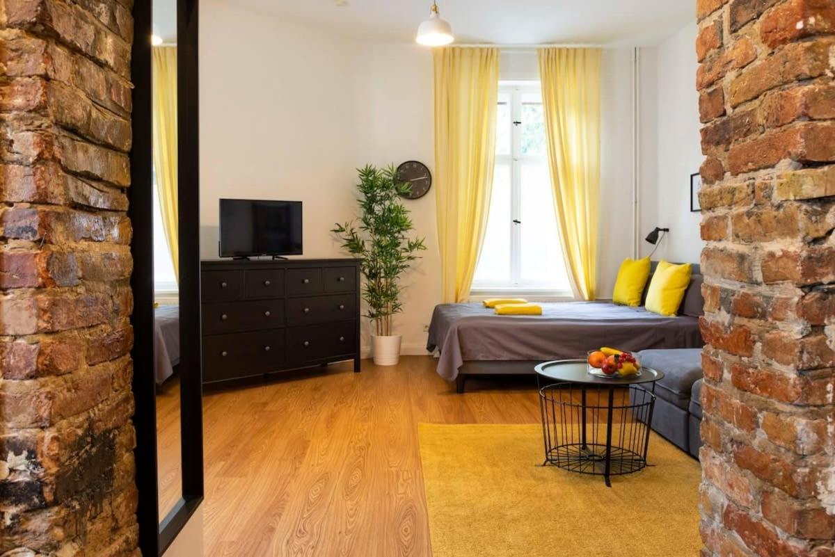 Shabby Chic Plus Self Checkin And Free Street Parking 베를린 외부 사진